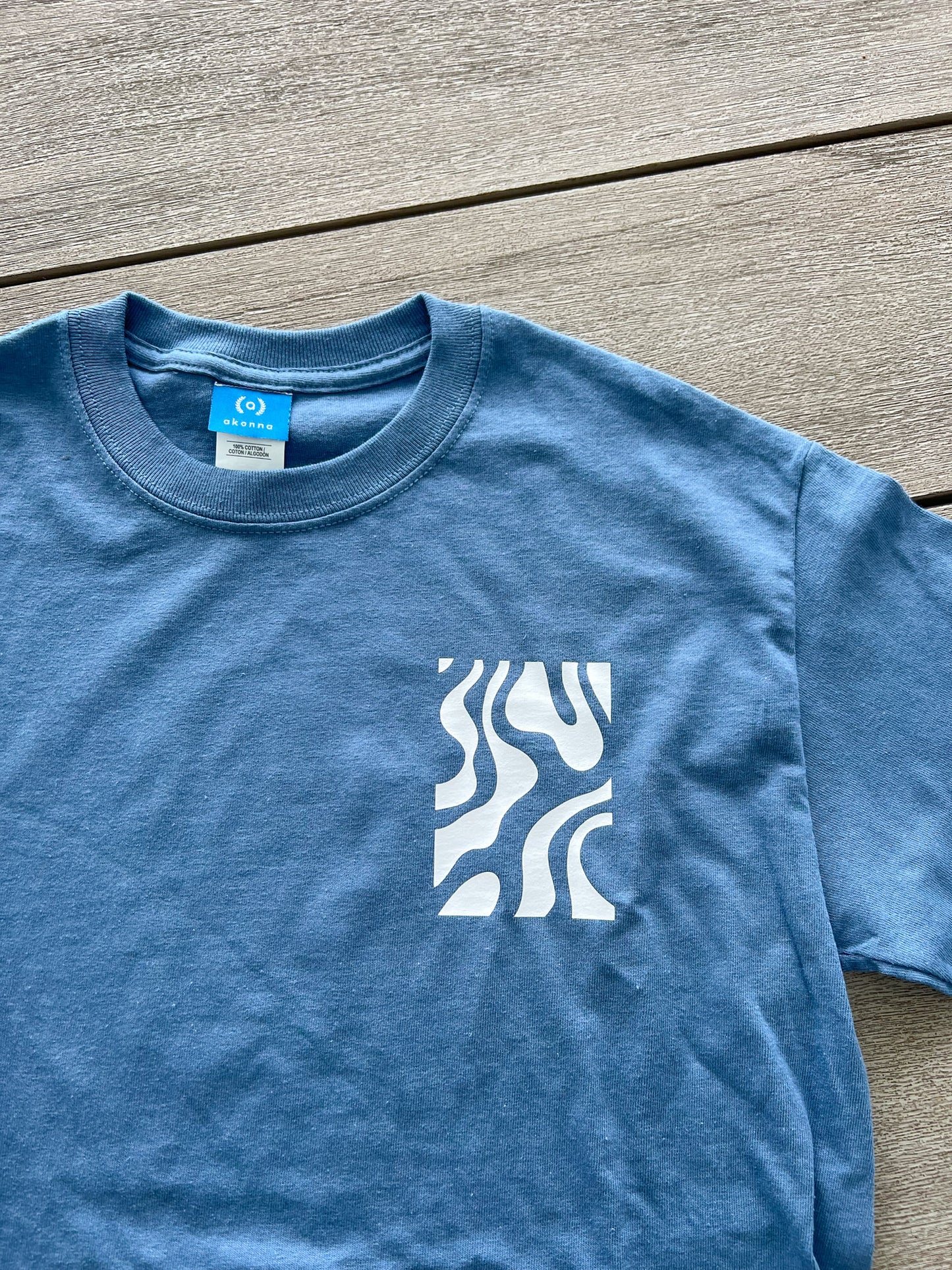 Wavy Minimalist Shirt